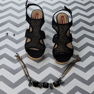 NWT womens high heel sandal